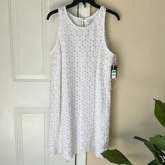 Crown & lvy White Lace Mini Dress Size L NWT - Picture 3 of 13